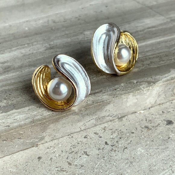 NEW ~ Anthropologie White Crescent Pearl Stud Earrings - Picture 1 of 6